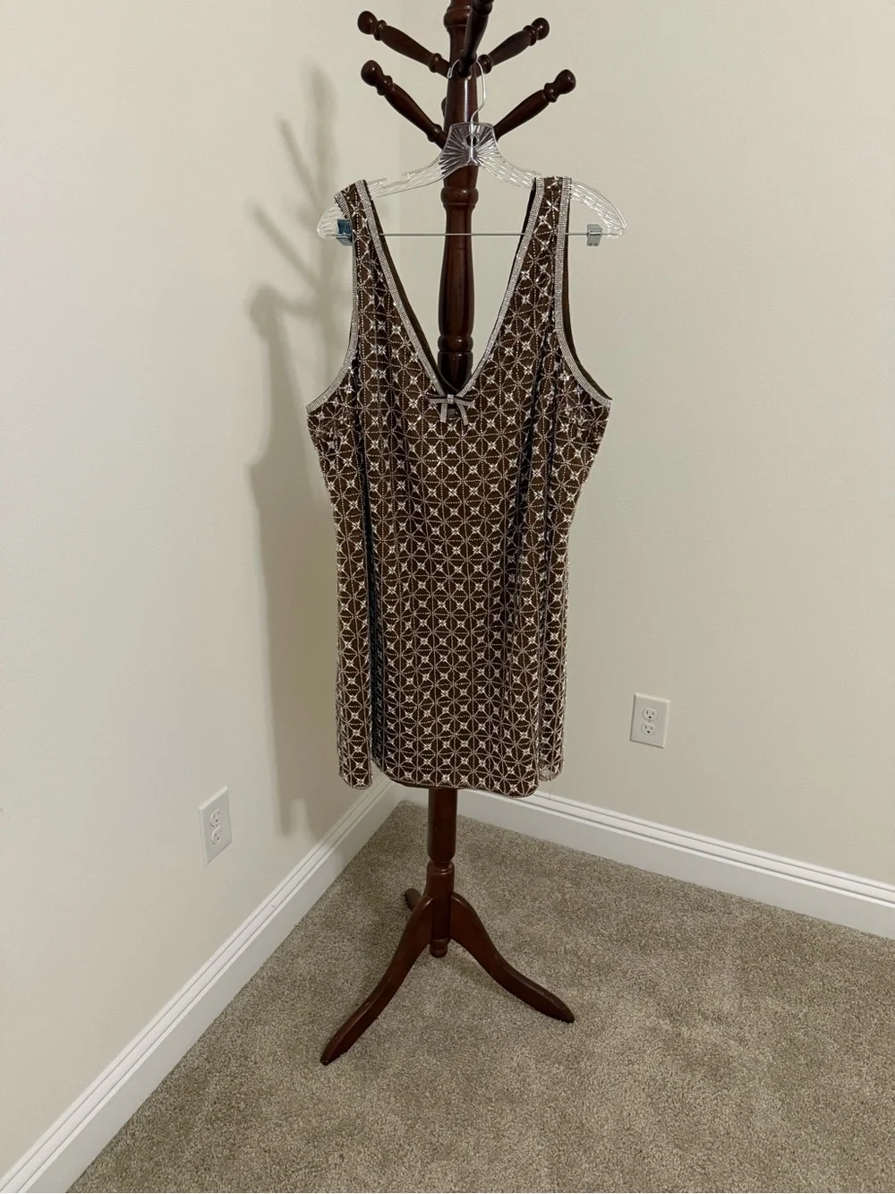 SAYLOR Brown Embroidered V‑Neck Chemise with Contrast Trim